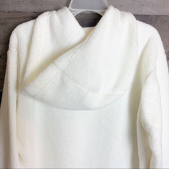 Winter White Sherpa Hoodie Pullover Sweatshirt NWT - Picture 8 of 10